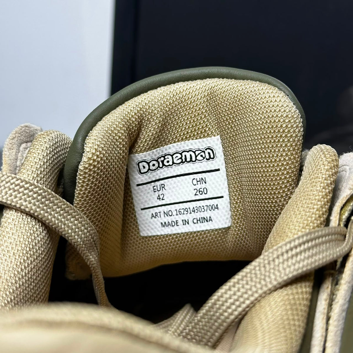 Doraemon Vintage Canvas Low-Top Sneakers – Brown