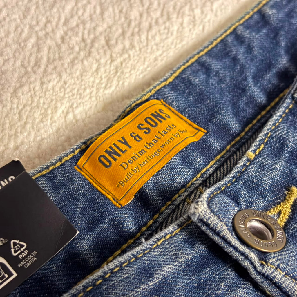 ONLY & SONS Dark Blue Straight-Leg Jeans – Export Leftovers.